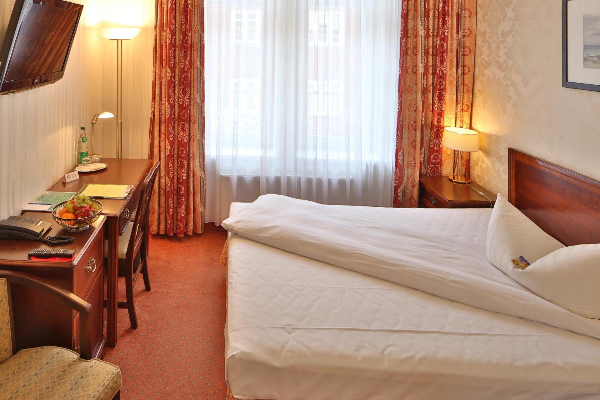 Hotel Elefant Шверін Номер фото