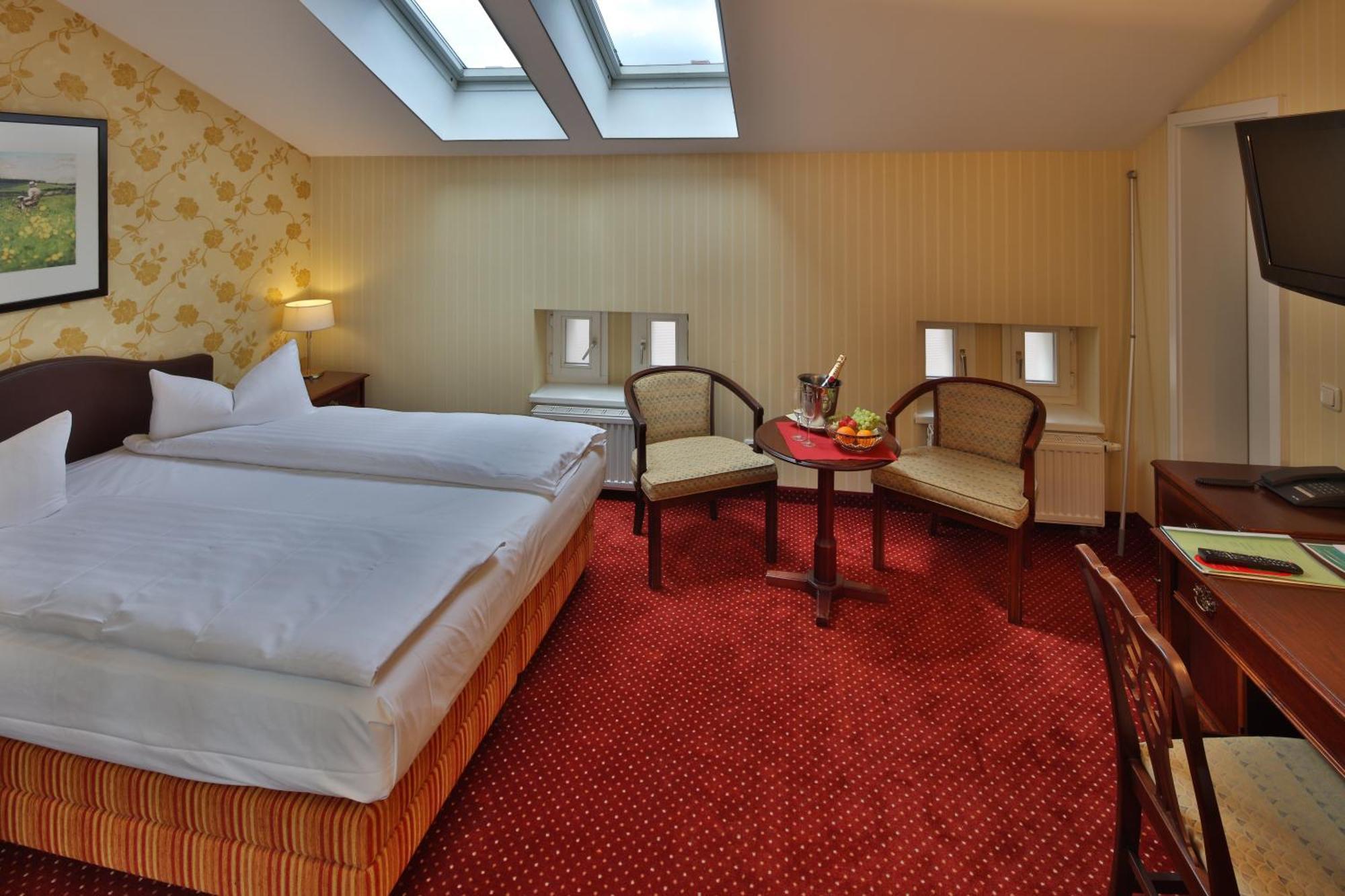 Hotel Elefant Шверін Номер фото