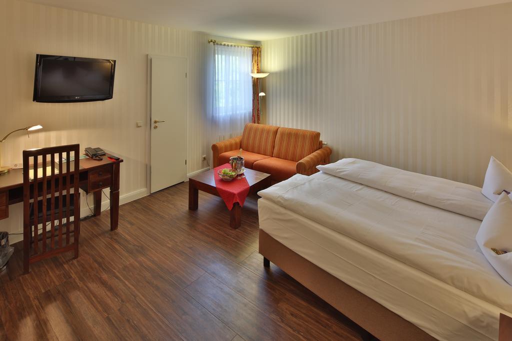 Hotel Elefant Шверін Екстер'єр фото